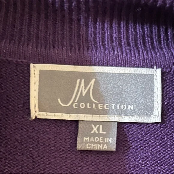 A lovely purple resemblance of royalty. Buttons on cuffs. Make me an offer - Picture 3 of 3